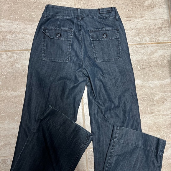 💙💙EUC- JAG STRETCH FLARE JEANS SZ 4💙💙 - Picture 2 of 10